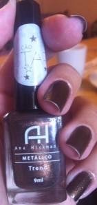 Anna Hickmann in Trend - metallic brown