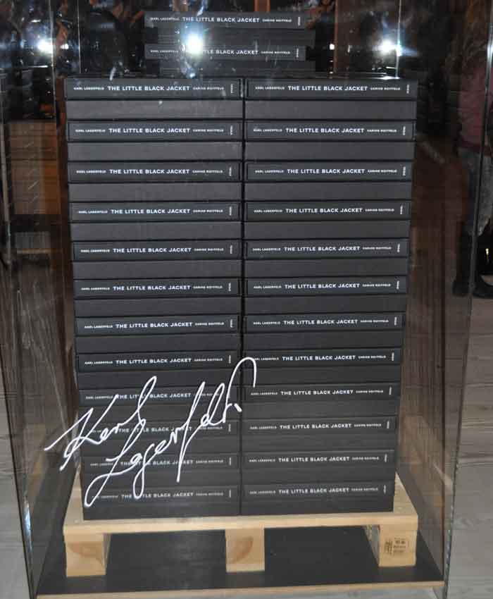 The little black jacket - Chanel exhibition