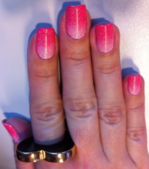 pink gradient nails - somanylovelythings