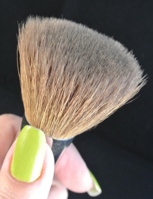 Glo Minerals Ultra Brush