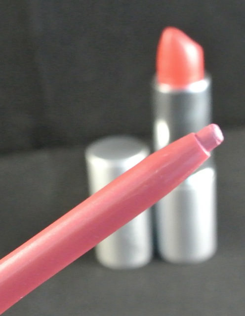 glo minerals lipstick siren - somanylovelythings