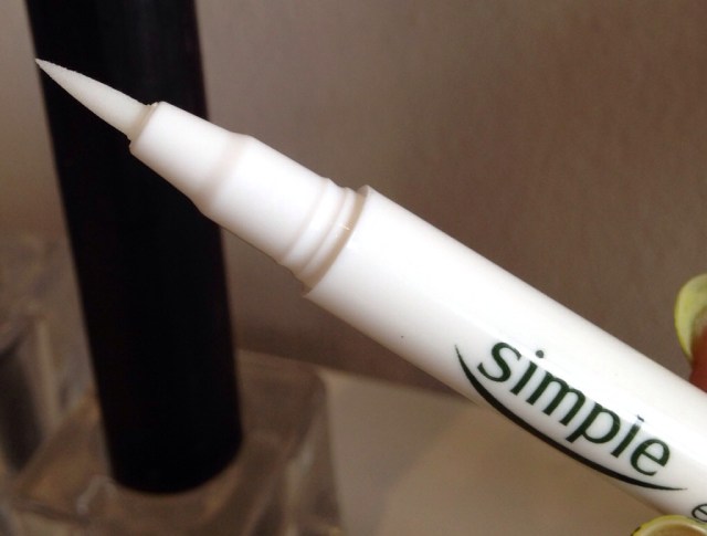 simple eye make-up corrector pen - somanylovelythings