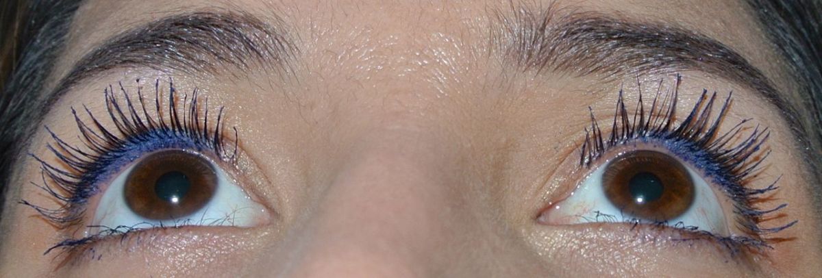 Eyeko black magic mascara in midnight blue