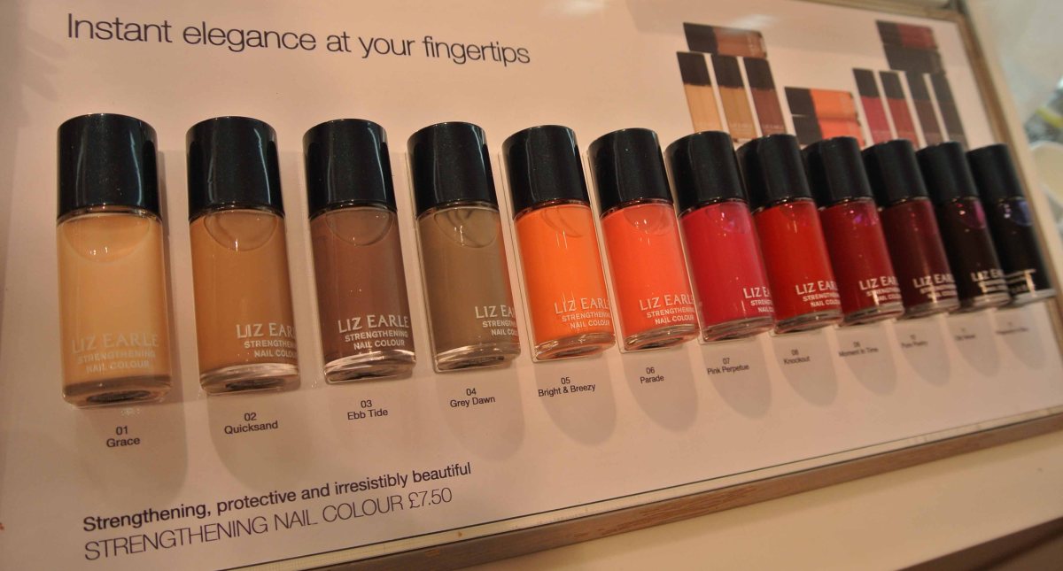 Liz Earle Bath & Body collection lau