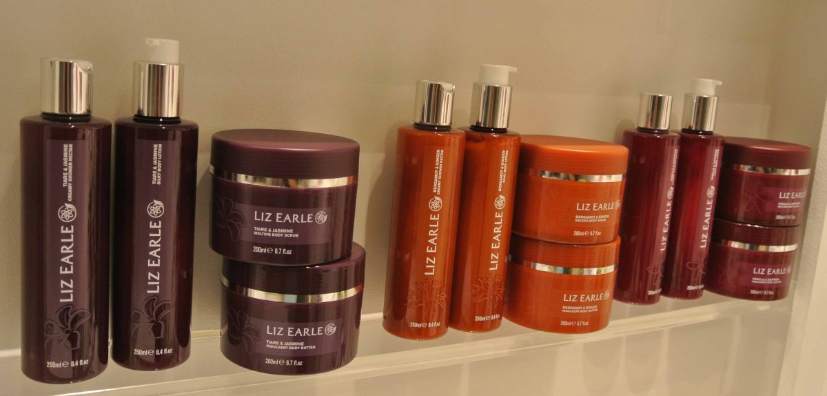 Liz Earle Bath & Body collection lau