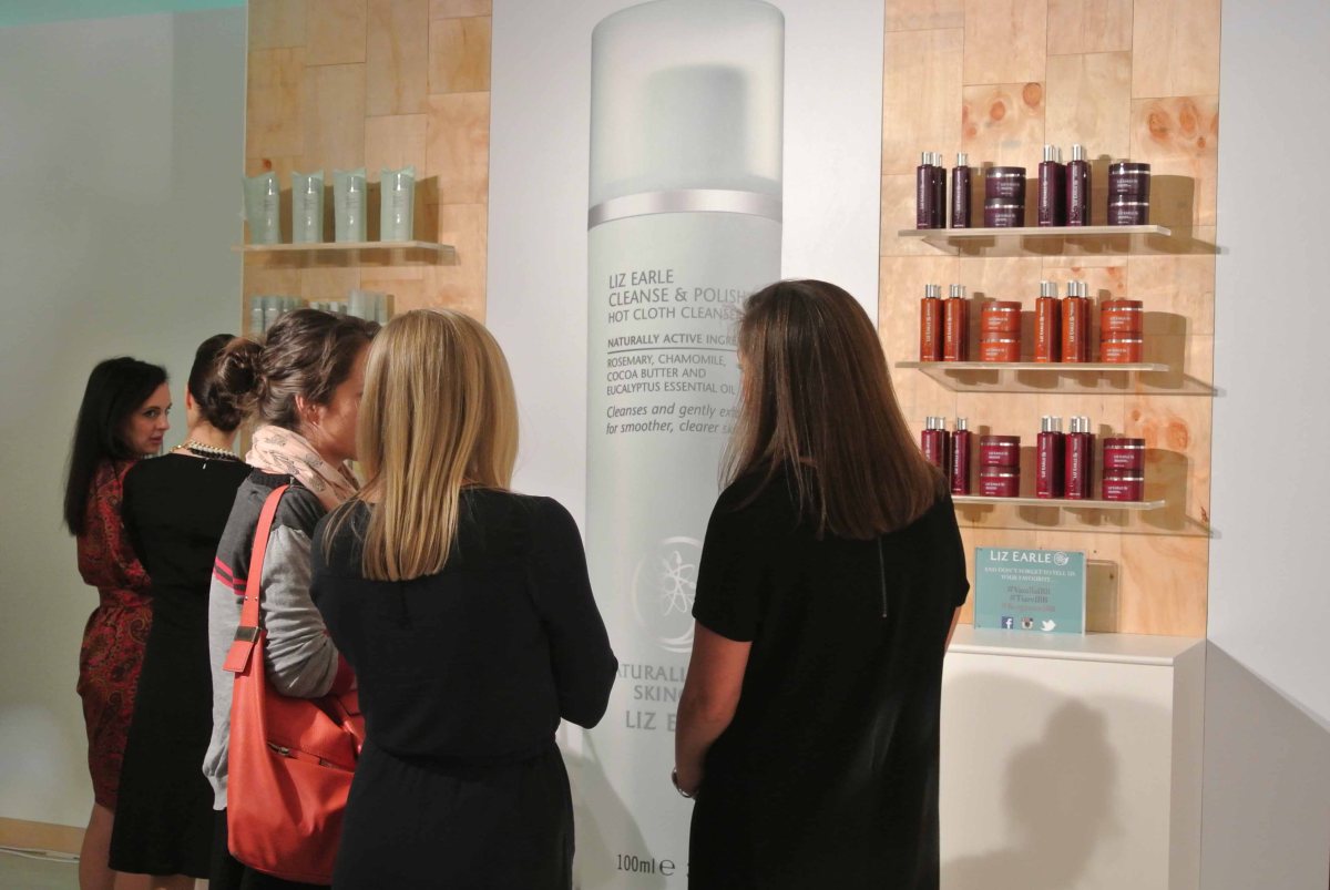 Liz Earle Bath & Body collection lau