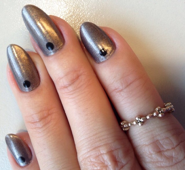 dielle metallic dignity nail polish - somanylovelythings