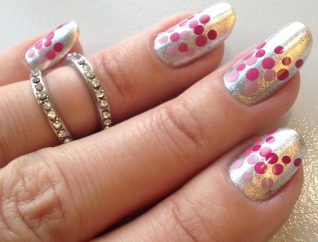 silver nails with pink dots - somanylovelythings