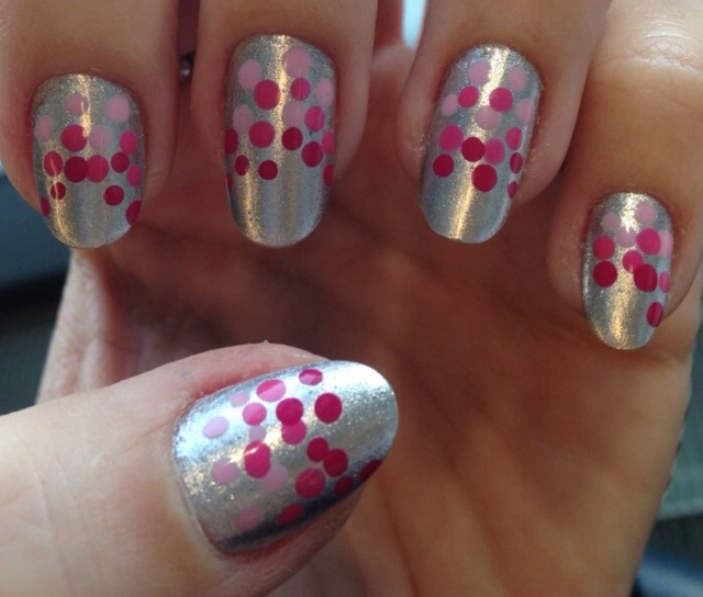 silver nails with pink dots - somanylovelythings