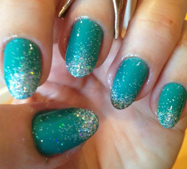 teal with holographic silver glitter nails - somanylovelythings