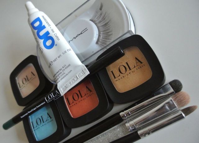 makeup and tools - somanylovelythings