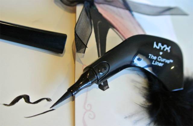 nyx the curve eyeliner