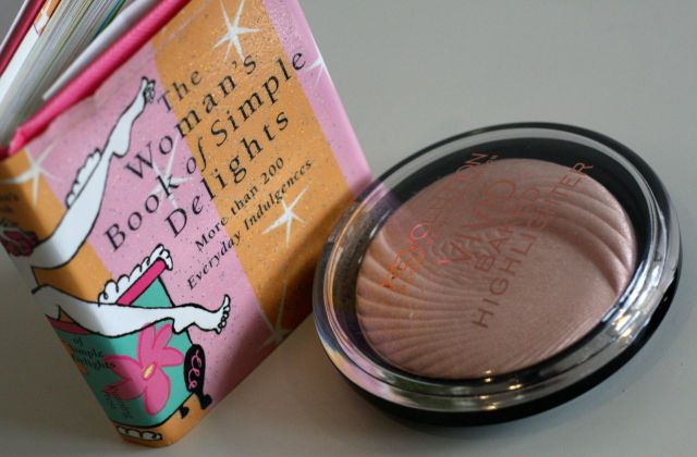 makeup revolution vivid baked highlighter