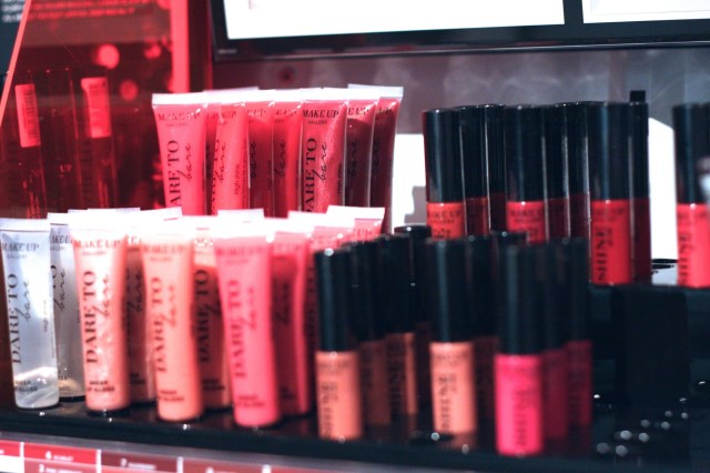 makeup gallery - poundland