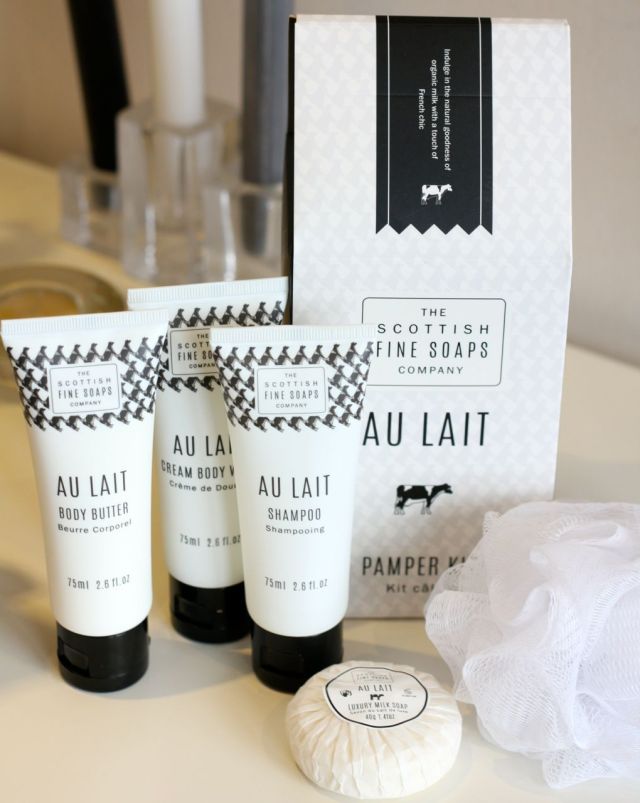 Scottish Fine Soaps Au Lait Pamper Kit