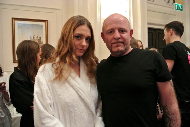 thomas_hills_fashioninternational - 4