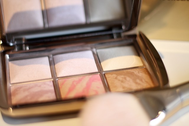 hourglass_ambient_lighting_edit_palette_review - 4