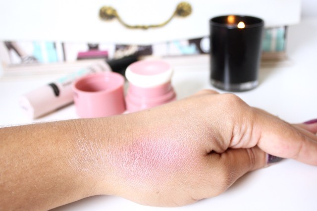 seventeen-skin-wow-highlighter-cheek-stamp-blush-review-7