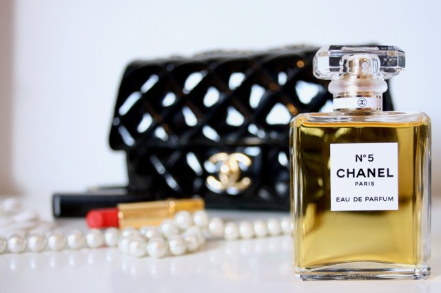 chanel-number-five-review-3